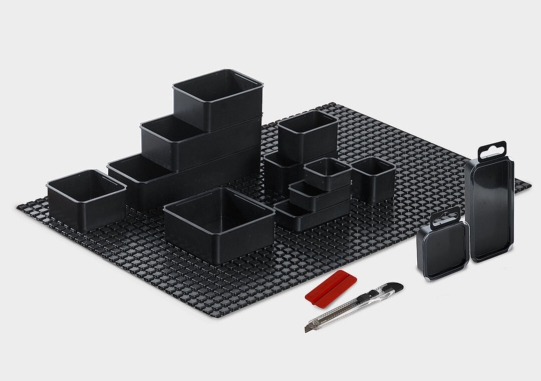 StorePack: a modular packaging, sales and storage system that adapts with flexibility to different user needs.
