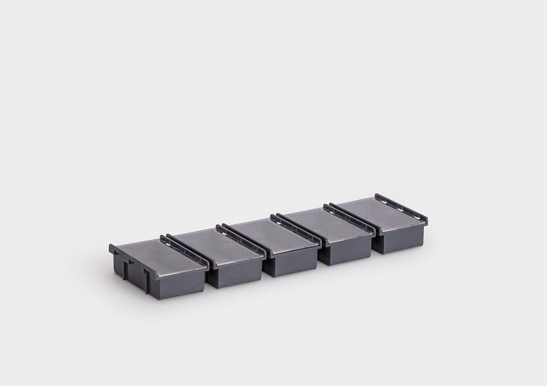 InsertSplitBox: a multiple packaging system with individual detachable units.